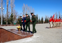 Директор ВИИ принял участие в церемонии вступления школьников в ряды юнармейцев