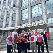 Магистранты МВТМ защитили выпускные работы