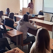 На кафедре ПМК состоялся круглый стол «Тема Великой Отечественной войны в литературе ХХ-ХХI веков»