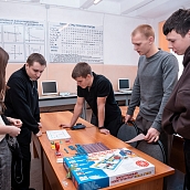 Фестиваль радиоэлектроники собрал школьников и студентов в ИнЭТиП