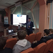 Школьники из «Галактики 64» познакомились с производством дорожной техники на экскурсии от ИММТ