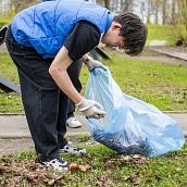 Политеховцы приняли участие в субботнике в Парке Победы