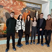 Студенты-переводчики в музее Ю. А. Гагарина