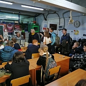 Школьники посетили с экскурсией лаборатории кафедры ФМБИ