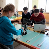 Более двухсот школьников посетили Фестиваль роботов в СГТУ