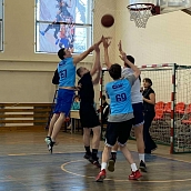 В Политехе прошли соревнования по баскетболу