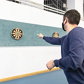 Социально-экономический институт  победил в соревнованиях по дартсу