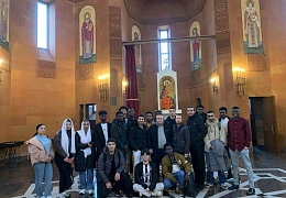 Иностранные студенты посетили Армянскую церковь Святой Богородицы в Саратове