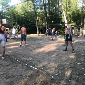 В «Политехнике» соревновались в умении играть в волейбол и бадминтон