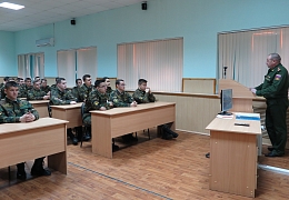 Политеховцам предложили службу по контракту