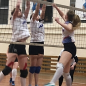 В Политехе продолжается открытый чемпионат по волейболу среди женских команд