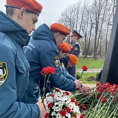 В Парке Победы почтили память ликвидаторов Чернобыльской аварии