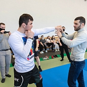 Даци Дациев провел в Политехе мастер-класс по самообороне