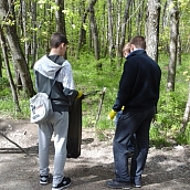 Студенты ЭКЛ приняли участие во Всероссийском экологическом субботнике «Зеленая весна»