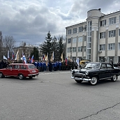 В Саратове прошел традиционный автопробег на ретро-автомобилях