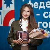 Аспирантка ФТИ награждена почетным знаком РСО