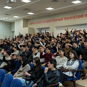 Иностранные студенты СГТУ посетили адаптационные лекции