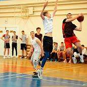 Среди студентов СГТУ прошли соревнования по баскетболу
