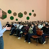 УРБАС презентовал программы высшего образования для школьников «Гагаринских классов»