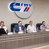 Сергей Наумов встретился с коллективом ИММТ