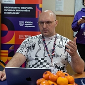 На мастер-классе от практика ИТ-индустрии студенты самостоятельно разработали финансовое приложение