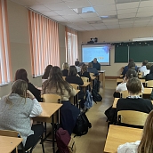 Ученые ИнЭТиП провели научно-популярную встречу со школьниками