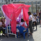 «Здоровая альтернатива» в СГТУ: флешмоб, митинг и реконструкция ко Дню Победы