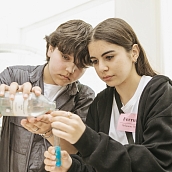 В Политехе отметили наступающий День химика