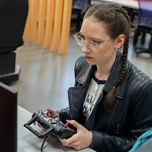 В Политехе состоялись соревнования по гонкам дронов